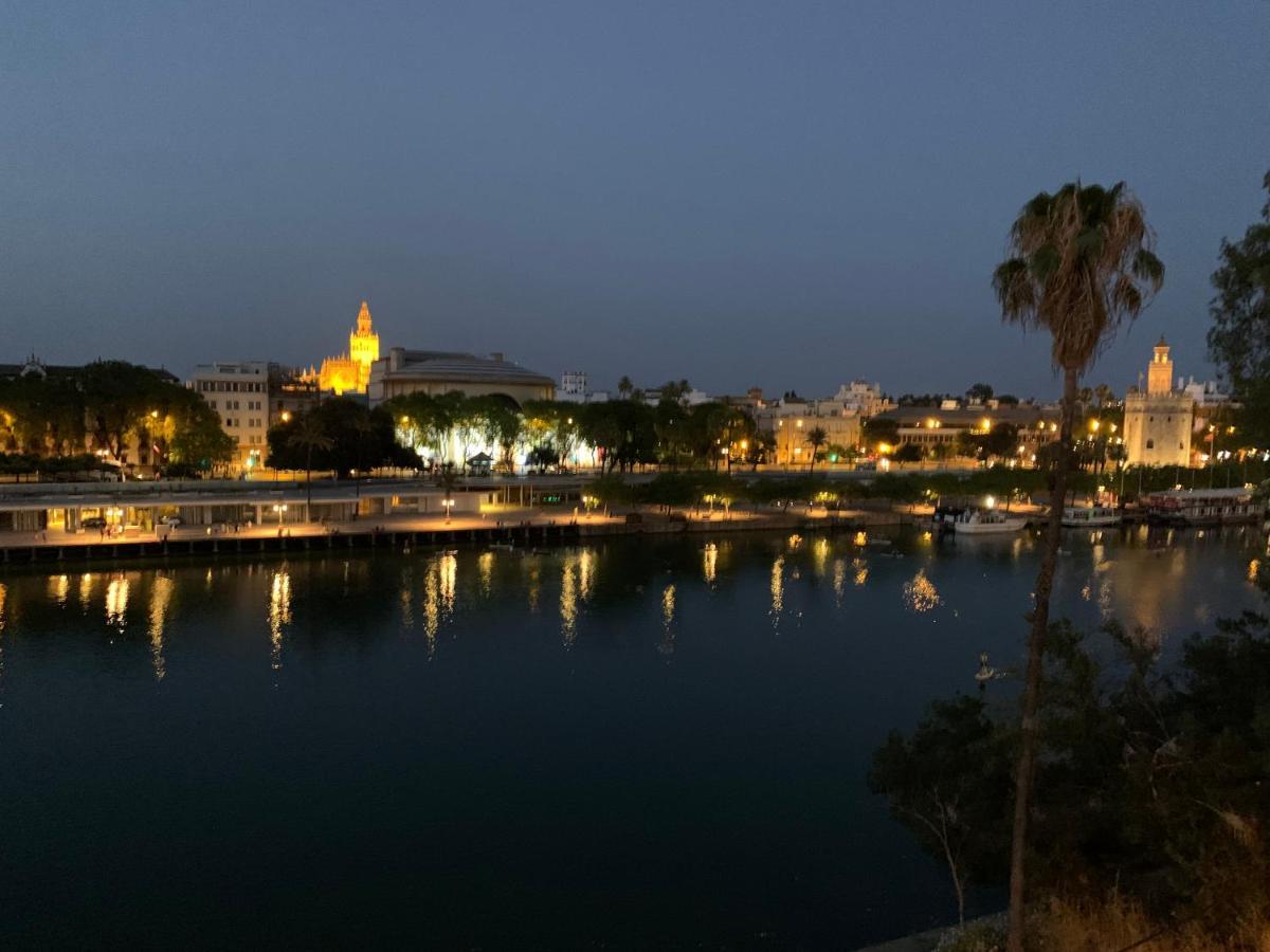 Betis Riverside Skyview By Valcambre Sevilha Exterior foto